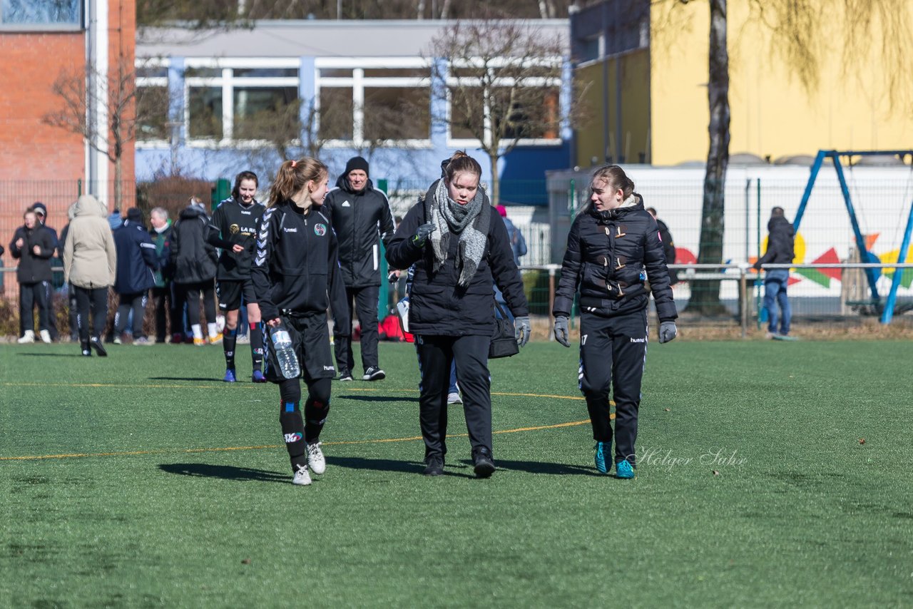 Bild 362 - B-Juniorinnen Halbfinale SVHU - Holstein Kiel : Ergebnis: 3:0